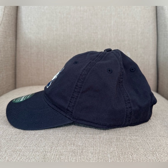 Legacy Dark Blue Yale Bulldogs Cap - Picture 2 of 5